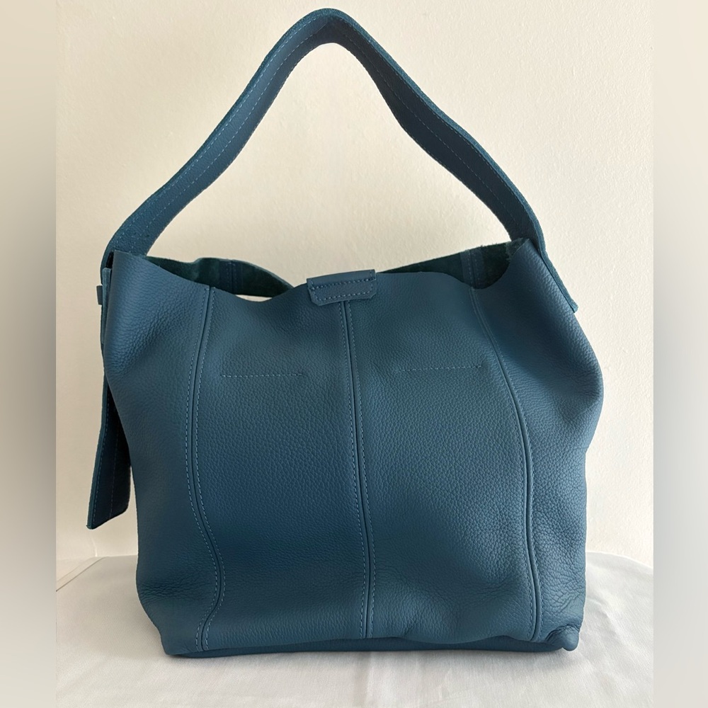 New Falor Blue Leather Shoulder Bag